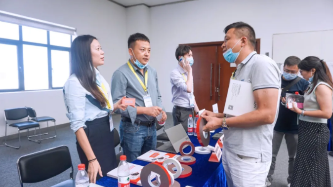 Fuyin appeared at the Guangzhou Automobile Research Institute Material Supply and Demand Conference